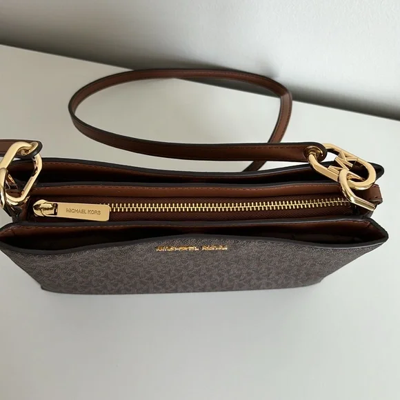 Michael Kors Bag - Picture 2 of 7